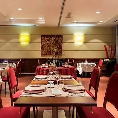 Hotel Degli Imperatori Roma 4*,  Italia