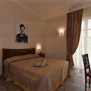 Dimora Conte Di Ruvo , Nápoles Itália